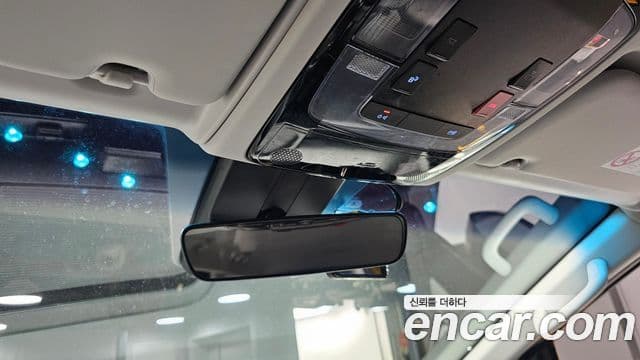 Hyundai Staria 2023 — Photo 19/20