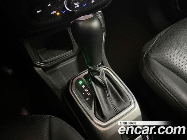 Jeep Renegade 2021 — Şəkil 10/20