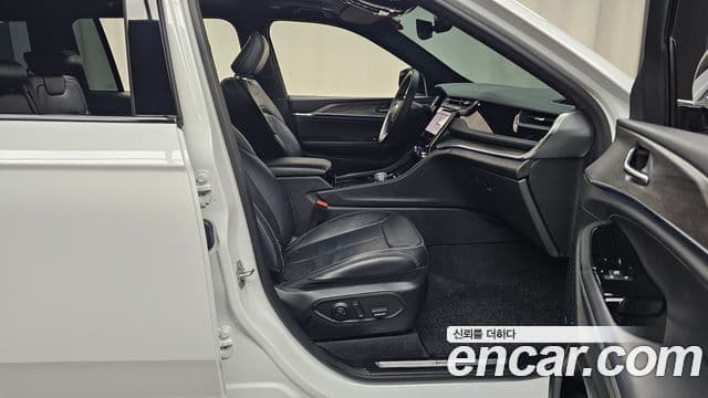 Jeep Grand Cherokee 2022 — ფოტო 11/20