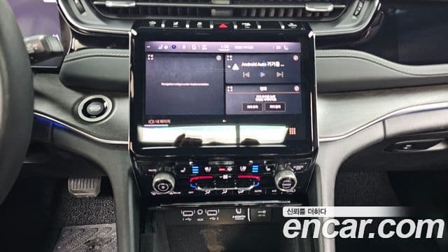 Jeep Grand Cherokee 2022 — ფოტო 15/20