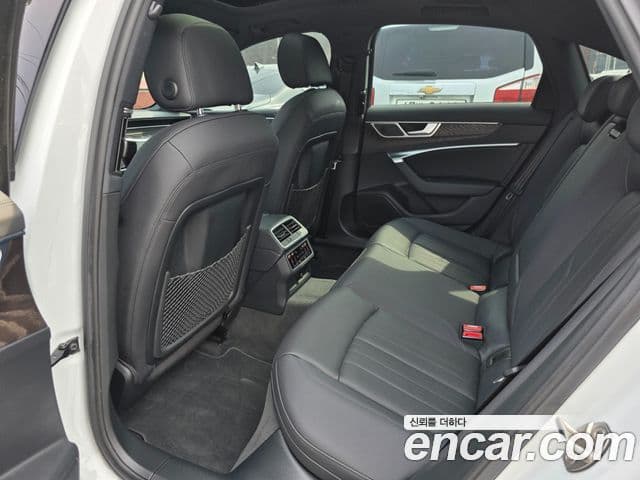 Audi A6 2021 — ფოტო 18/19