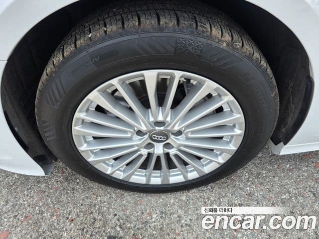 Audi A6 2021 — ფოტო 7/19