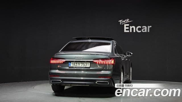 Audi A6 2020 — ფოტო 15/20