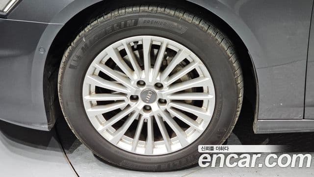 Audi A6 2020 — ფოტო 4/20