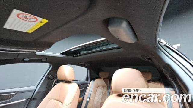 Audi A6 2020 — ფოტო 14/20