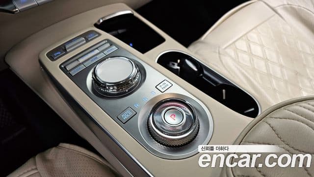 Genesis GV70 2022 — ფოტო 9/20
