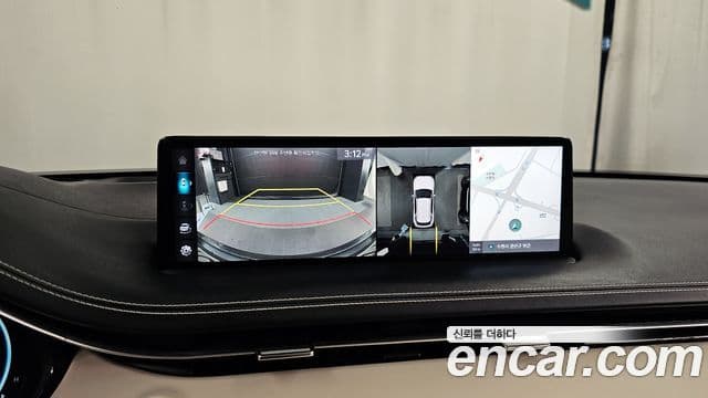 Genesis GV70 2022 — ფოტო 15/20