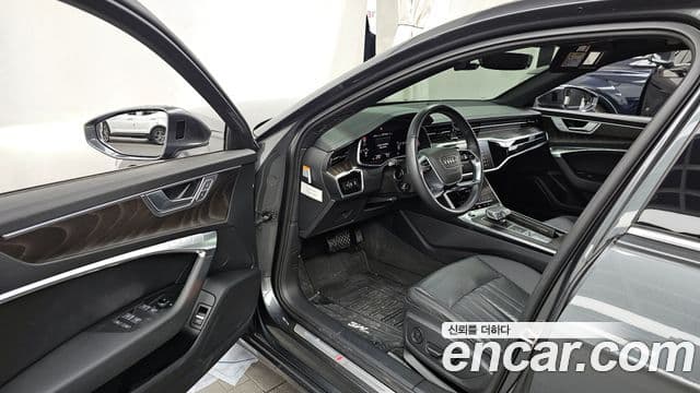Audi A6 2022 — Photo 8/20