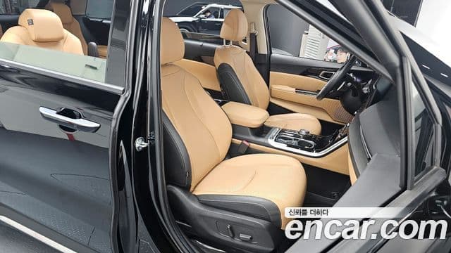 Kia Carnival 2023 — Şəkil 12/20