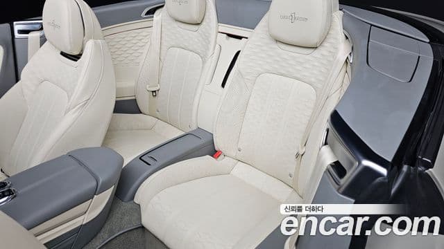 Bentley Continental GT 2025 — Şəkil 13/20