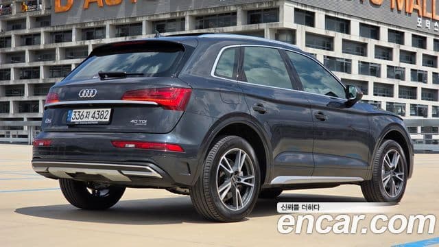Audi Q5 2022 — Photo 13/20