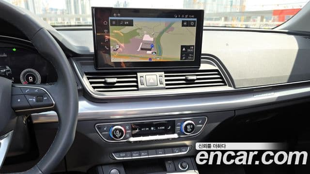 Audi Q5 2022 — Photo 10/20