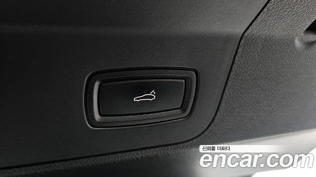 Porsche Panamera 2018 — Şəkil 16/20