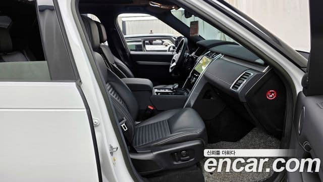 Land Rover Discovery 5 2023 — Şəkil 11/20