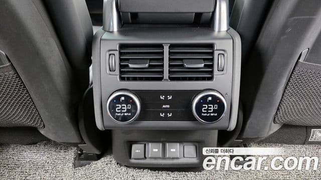 Land Rover Discovery 5 2023 — Şəkil 18/20