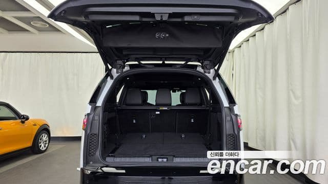 Land Rover Discovery 5 2023 — Şəkil 20/20