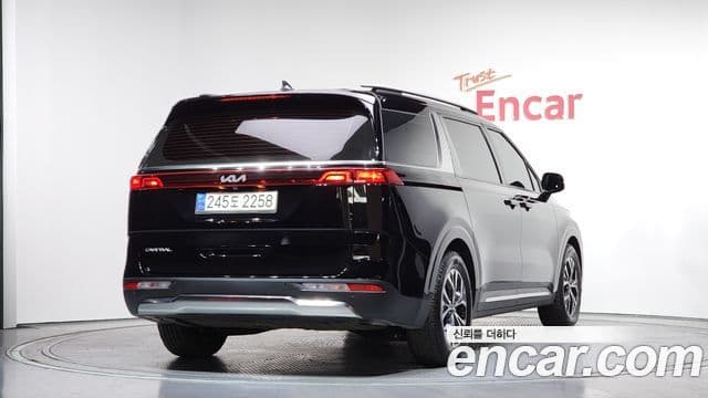 Kia Carnival 2023 — Şəkil 2/20
