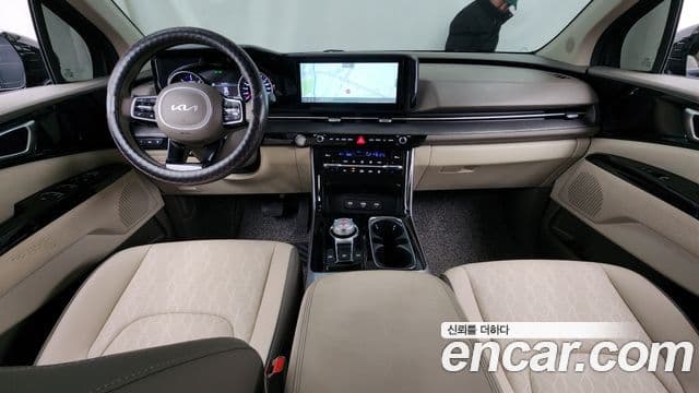 Kia Carnival 2023 — Şəkil 7/20