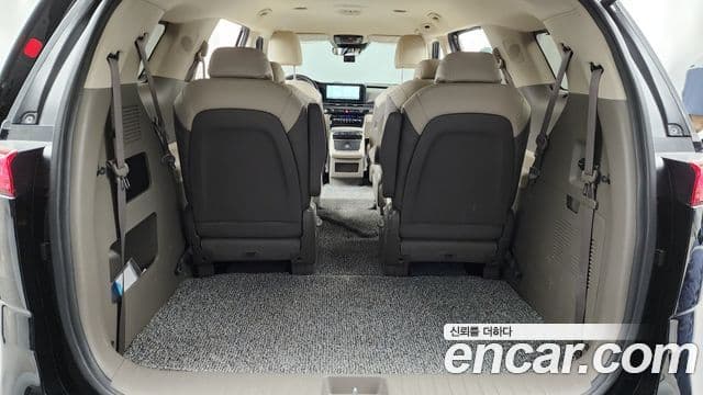 Kia Carnival 2023 — Şəkil 20/20