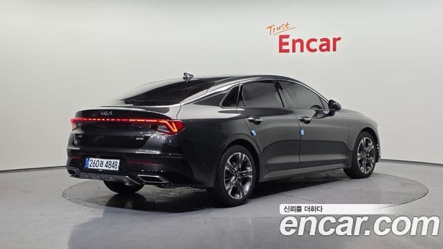 Kia K5 2023 — Şəkil 2/20