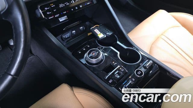 Kia K5 2023 — Şəkil 9/20