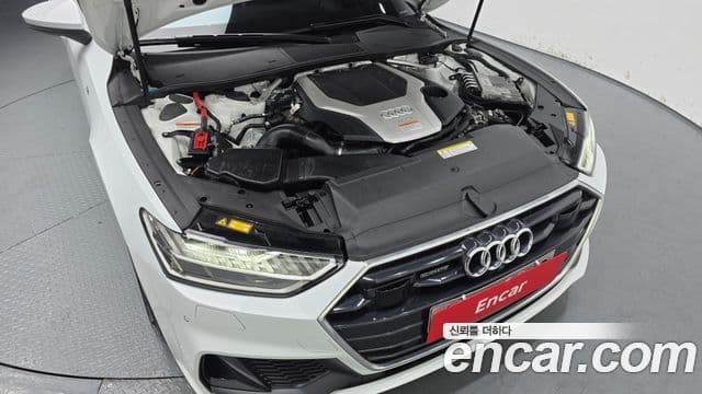 Audi A7 2020 — ფოტო 6/20