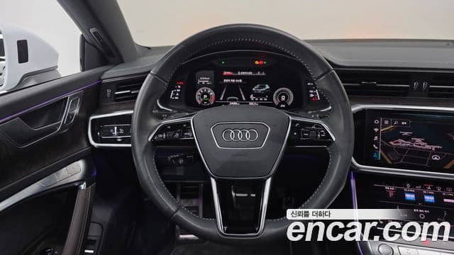 Audi A7 2020 — ფოტო 13/20