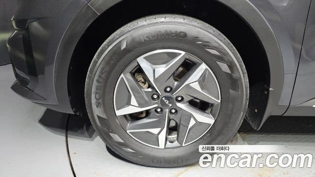 Kia Sorento 2022 — Фото 5/20