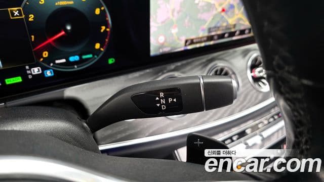 Mercedes-Benz CLS-Class 2021 — Photo 17/20