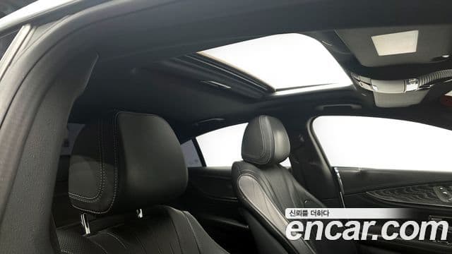 Mercedes-Benz CLS-Class 2021 — Photo 9/20