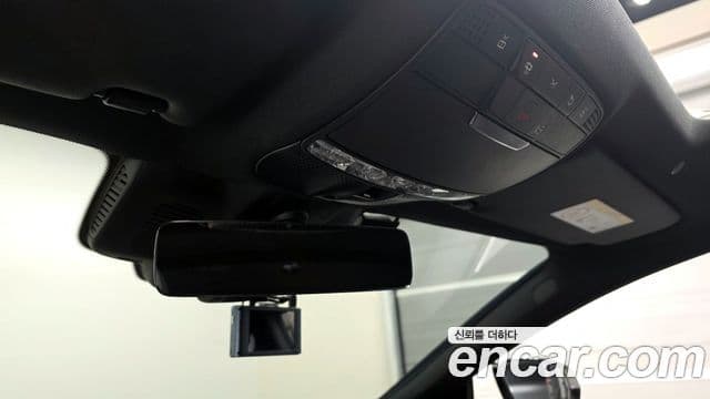 Mercedes-Benz CLS-Class 2021 — Photo 11/20