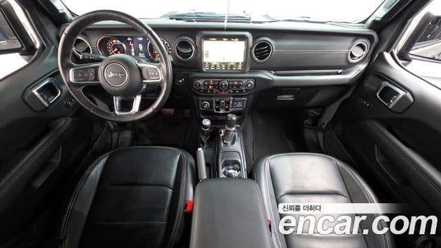 Jeep Wrangler 2022 — Şəkil 17/20