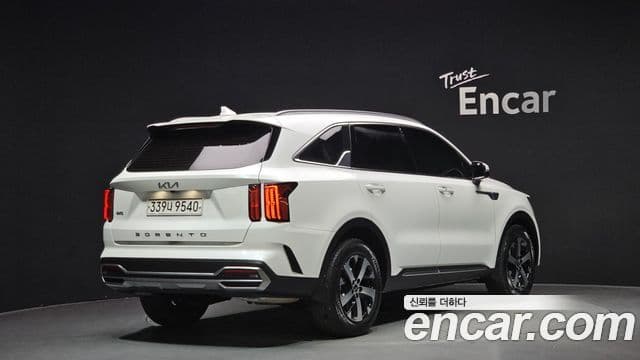 Kia Sorento 2021 — Фото 1/20