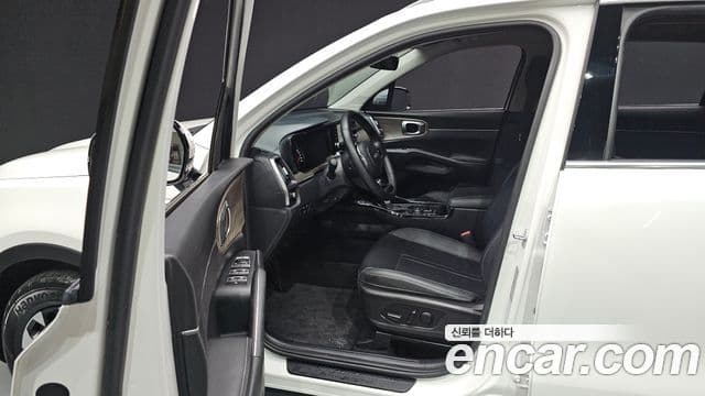 Kia Sorento 2021 — Фото 8/20