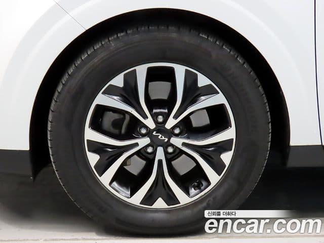 Kia Carnival 2023 — Şəkil 4/20