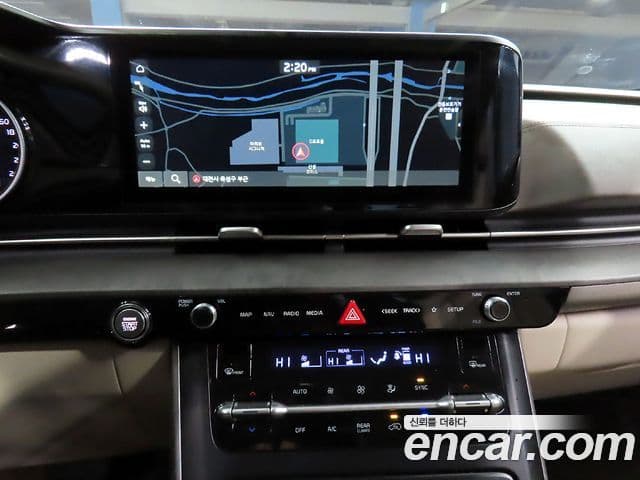 Kia Carnival 2023 — Şəkil 14/20
