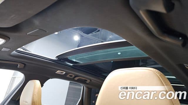 Volvo XC60 2019 — Şəkil 18/20