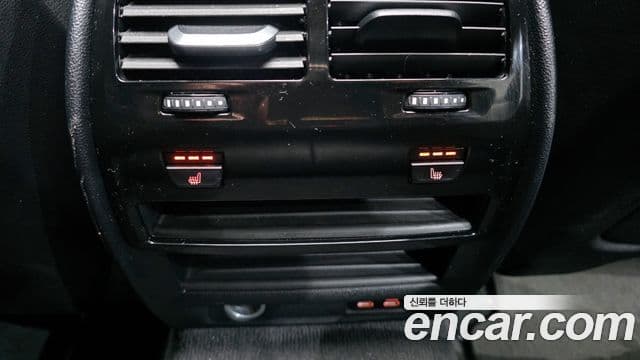 BMW 5 Series 2022 — ფოტო 18/20