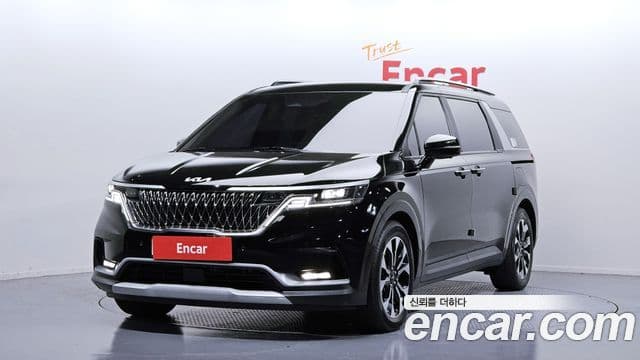 Kia Carnival 2021 — ფოტო 10/20