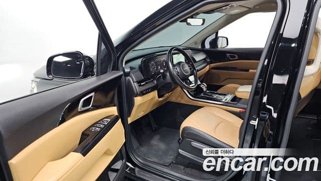 Kia Carnival 2021 — ფოტო 11/20