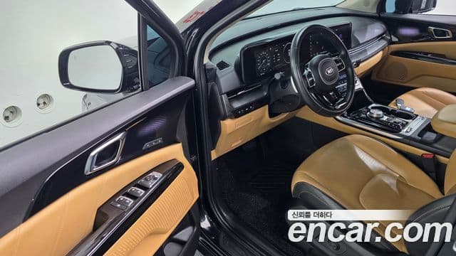 Kia Carnival 2021 — ფოტო 12/20