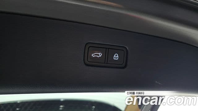 Genesis GV80 2021 — Photo 8/20