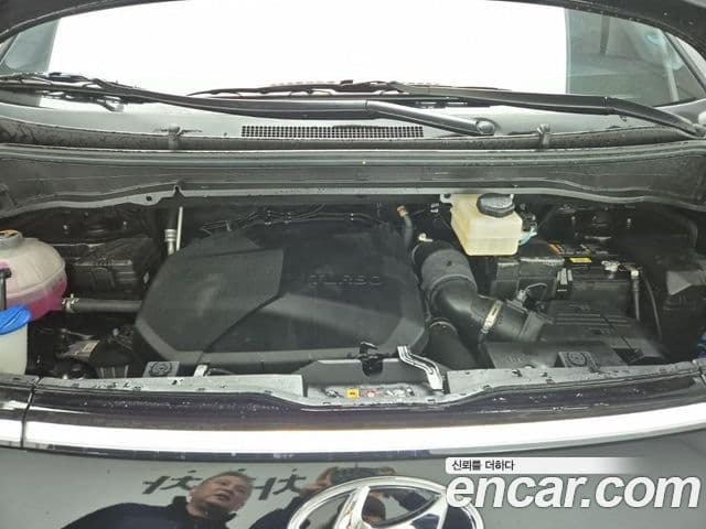 Hyundai Staria 2021 — ფოტო 4/19