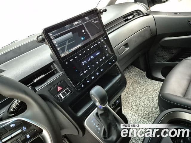 Hyundai Staria 2021 — Şəkil 9/19