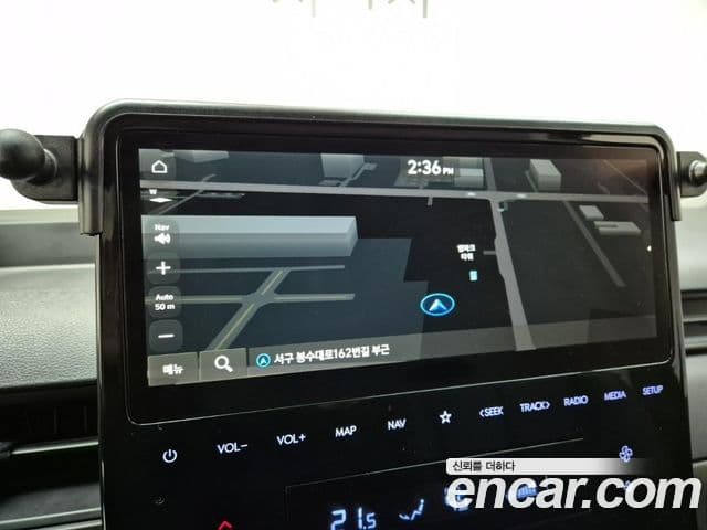 Hyundai Staria 2021 — ფოტო 12/19