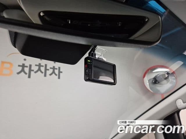 Hyundai Staria 2021 — ფოტო 16/19