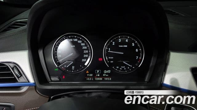 BMW X1 2021 — ფოტო 8/20