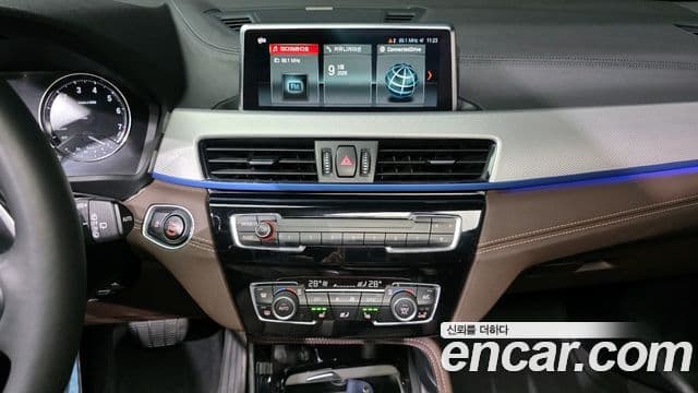 BMW X1 2021 — ფოტო 17/20