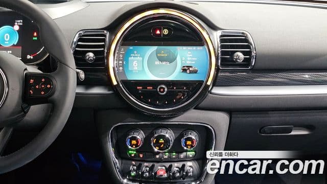 Mini Cooper S Clubman 2022 — Şəkil 18/20