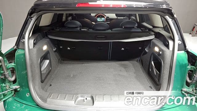 Mini Cooper S Clubman 2022 — Şəkil 19/20